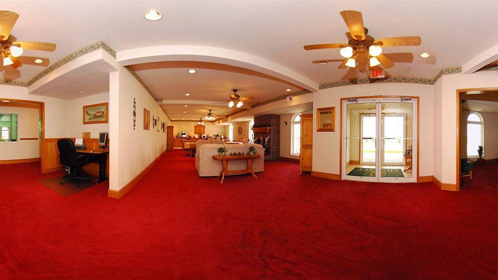 Quality Inn & Suites Chesterfield Village Springfield Bagian luar foto